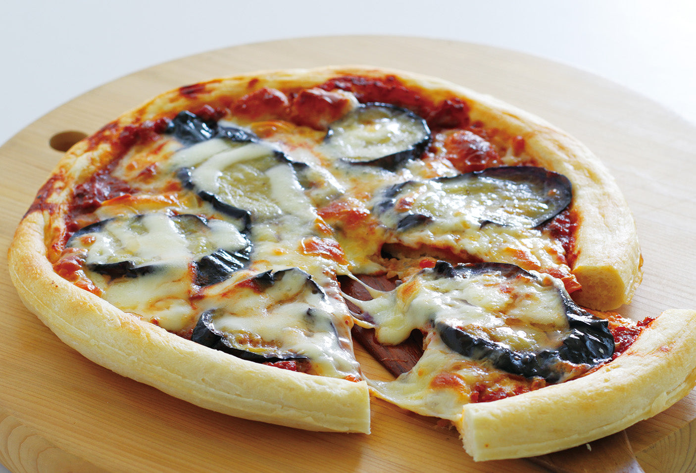 なすとひき肉の辛味トマトソース